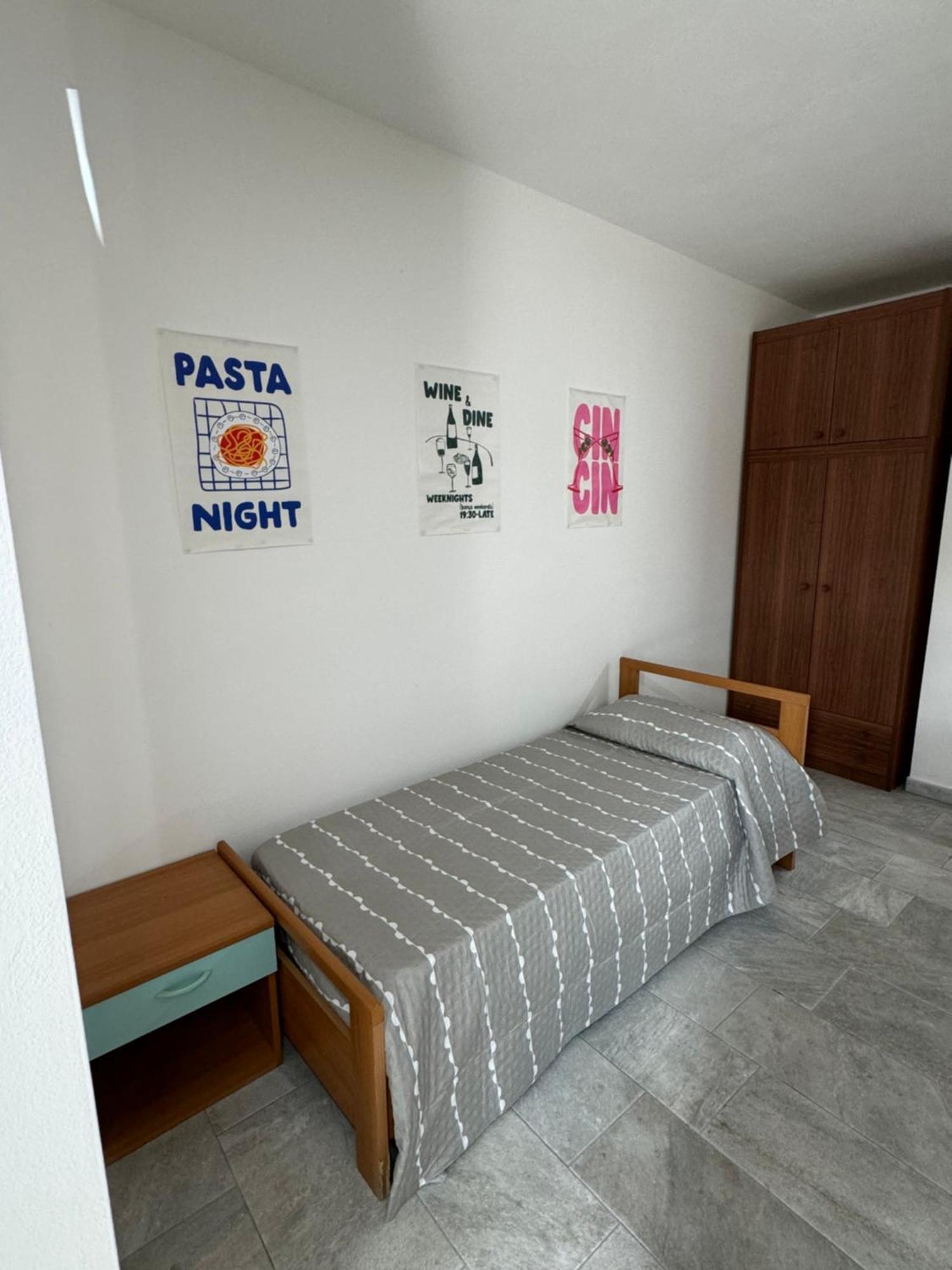 B&B Da Lucia Pula Luaran gambar